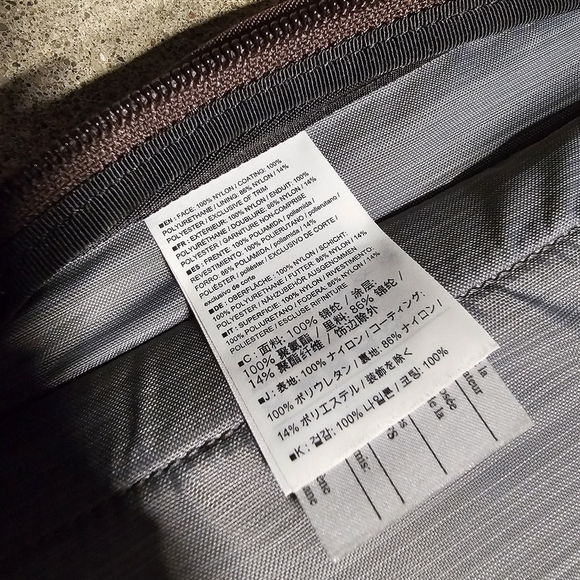 Arc'teryx Blade 20 Maroon Backpack - Picture 9 of 10